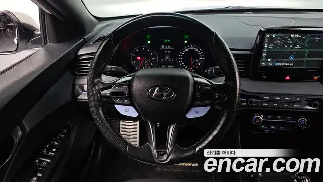 Hyundai Veloster 2018 — Фото 12/20