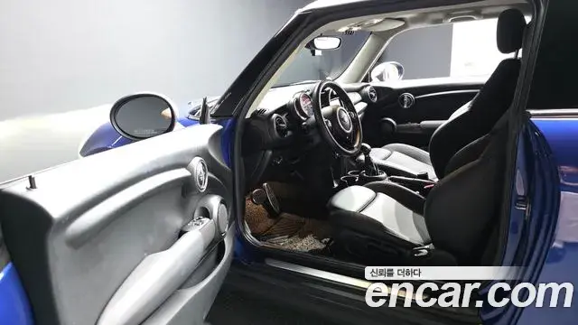 Mini Cooper 2019 — Şəkil 9/20