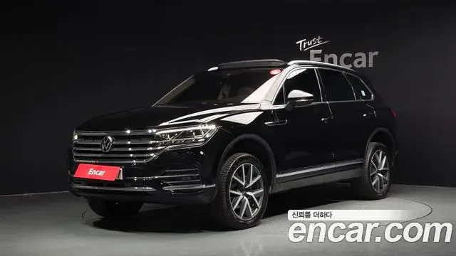 Volkswagen Touareg 2023 — Şəkil 10/20
