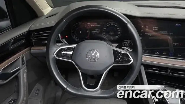 Volkswagen Touareg 2023 — Şəkil 14/20