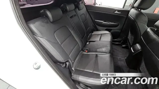 Kia Sportage The Bold 2019 — Фото 11/20