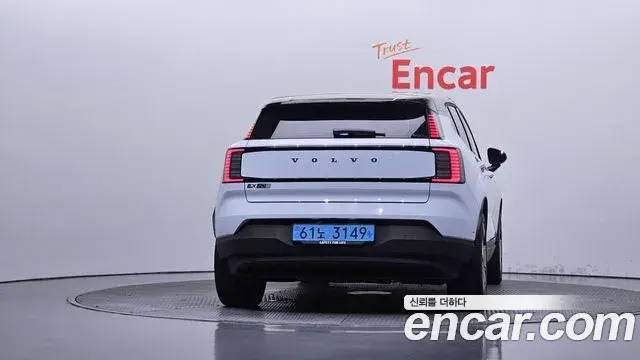 Volvo EX30 2025 — ფოტო 22/33