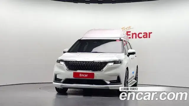 Kia Carnival 2021 — Фото 3/20