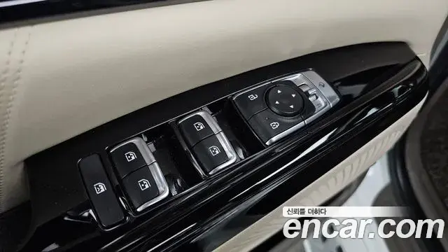 Kia Carnival 2021 — Фото 16/20