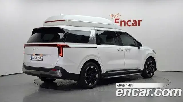 Kia Carnival 2024 — Photo 2/20
