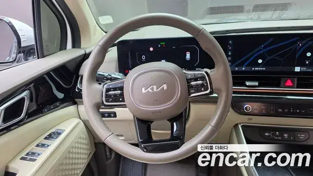 Kia Carnival 2024 — Photo 13/20