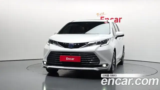 Toyota Sienna 2024 — Photo 3/20
