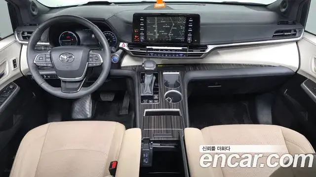 Toyota Sienna 2024 — Photo 7/20