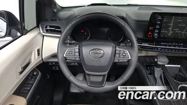 Toyota Sienna 2024 — Photo 13/20