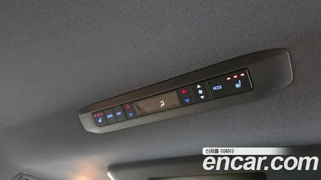 Toyota Sienna 2024 — Photo 19/20