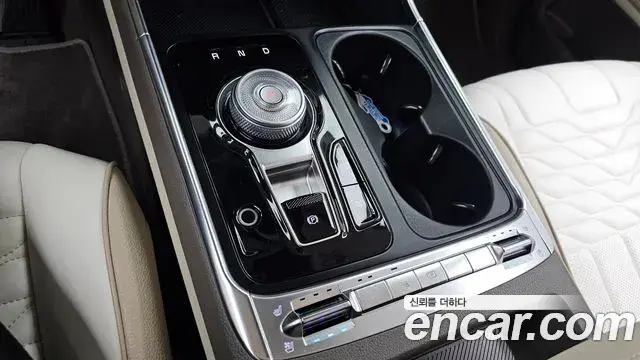 Kia Carnival 2024 — Photo 9/20