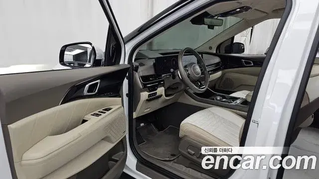 Kia Carnival 2024 — Photo 10/20