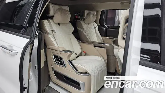 Kia Carnival 2024 — Photo 12/20