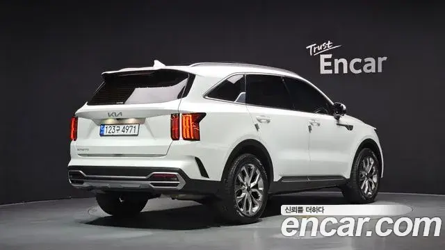 Kia Sorento 2023 — Photo 1/20
