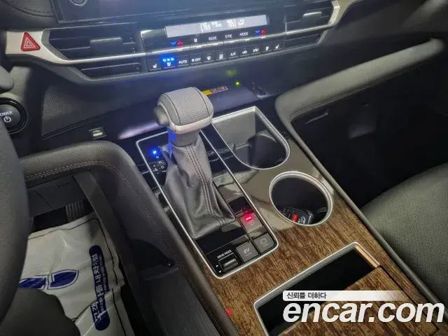 Toyota Sienna 2025 — Photo 15/18