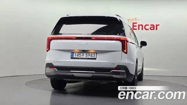Kia Carnival 2024 — Photo 4/20