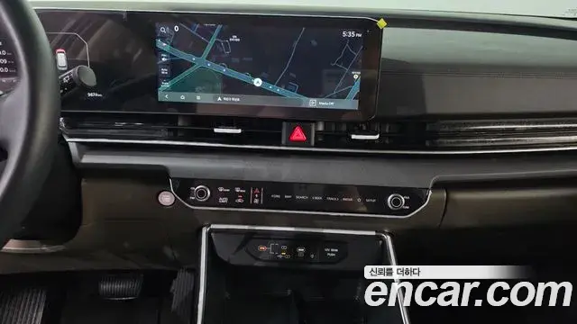 Kia Carnival 2024 — Photo 14/20
