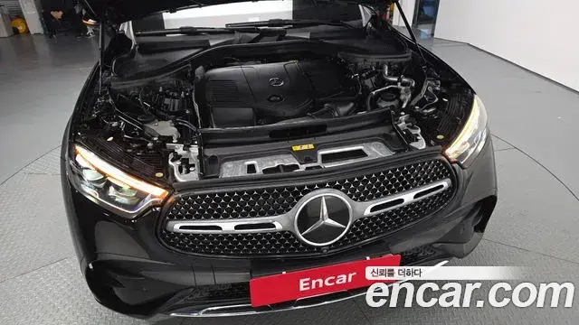Mercedes-Benz GLC-Class 2023 — Photo 6/20