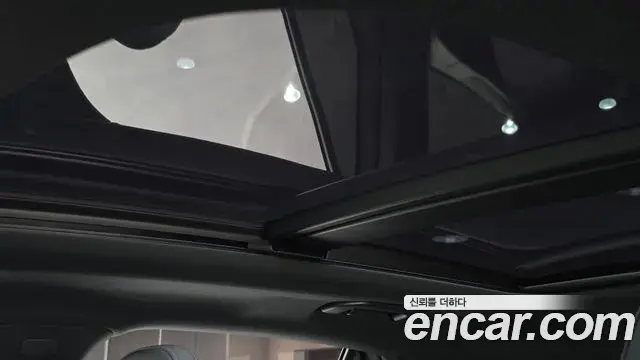 Mercedes-Benz GLC-Class 2023 — Photo 19/20