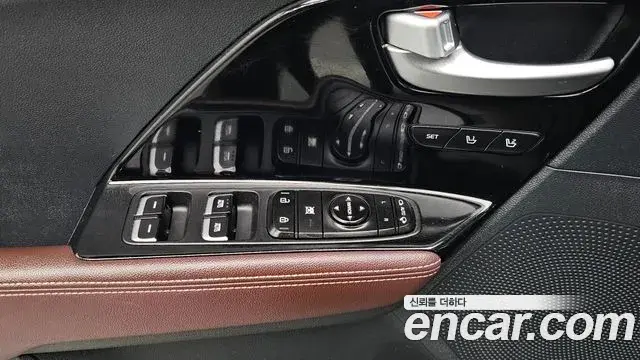 Kia Niro 2021 — Photo 19/20