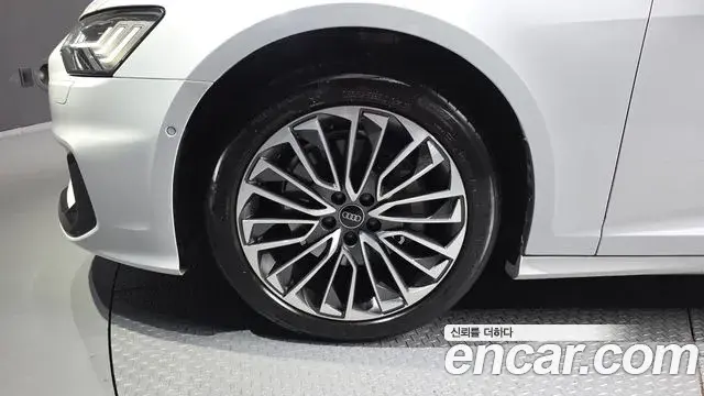 Audi A6 2025 — Photo 5/20
