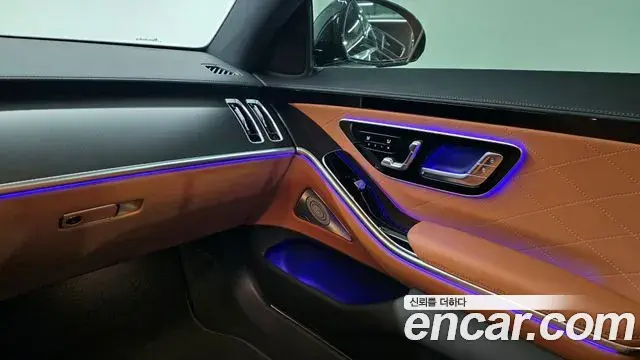 Mercedes-Benz S-Class 2024 — ფოტო 13/20