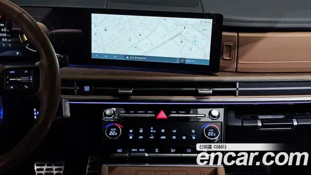 Hyundai Santa Fe 2025 — Photo 18/20