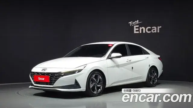 Hyundai Avante 2020 — Photo 1/20