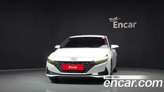 Hyundai Avante 2020 — Photo 3/20