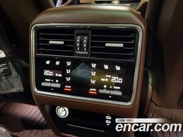 Porsche Cayenne 2020 — Photo 10/19