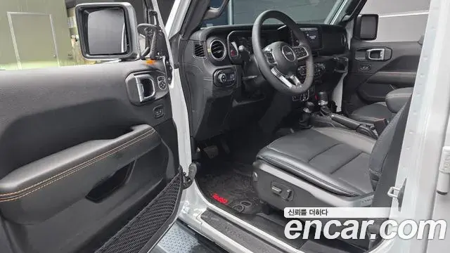 Jeep Wrangler 2024 — Фото 10/20