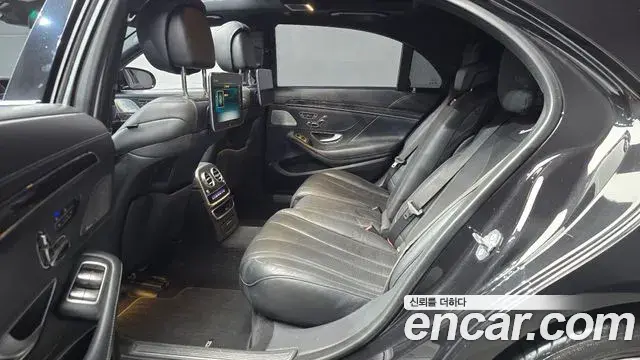 Mercedes-Benz S-Class 2018 — Photo 12/20