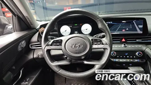 Hyundai Avante 2021 — ფოტო 13/20