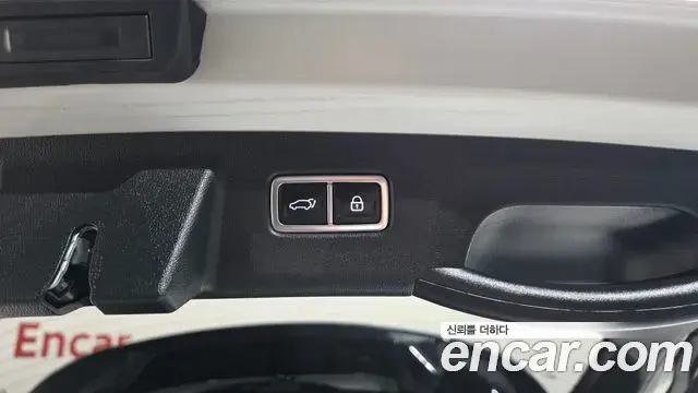 Kia Sorento 2021 — Фото 16/20