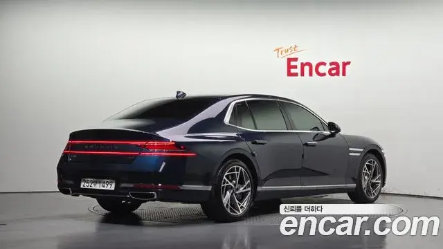 Genesis G90 2022 — Photo 2/20