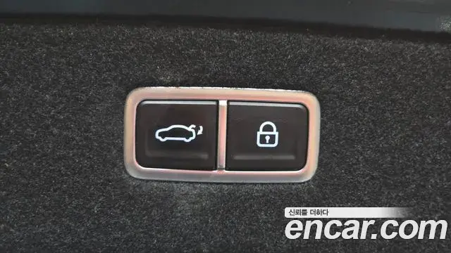 Genesis G90 2022 — Photo 19/20