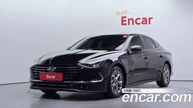 Hyundai Sonata 2020 — Photo 1/20