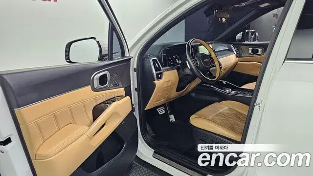 Kia Sorento 2023 — Photo 10/20