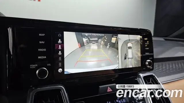 Kia Sorento 2023 — Photo 13/20