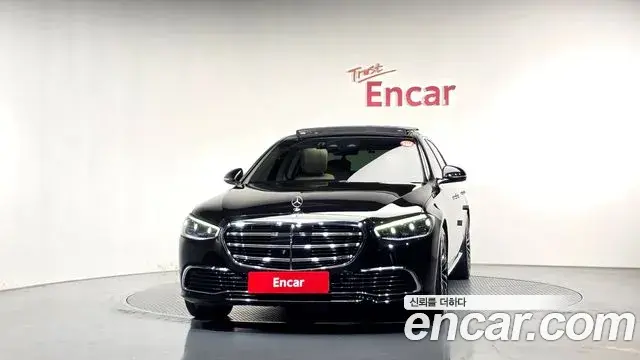 Mercedes-Benz S-Class 2023 — Фото 3/20