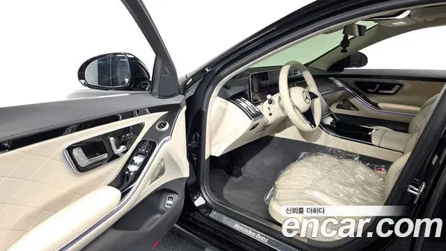 Mercedes-Benz S-Class 2023 — Фото 10/20
