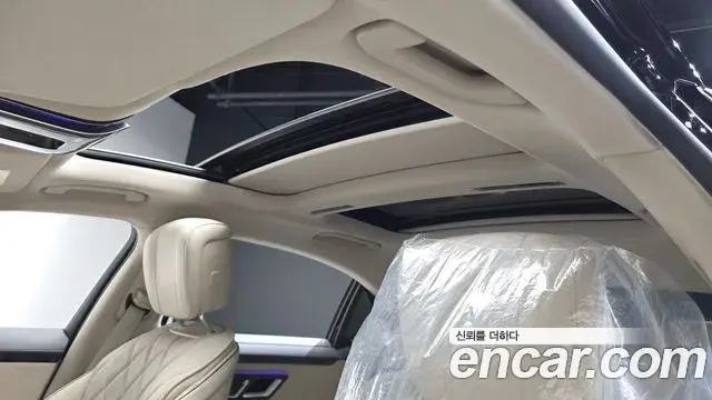 Mercedes-Benz S-Class 2023 — Фото 17/20