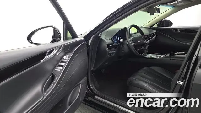 Genesis Electrified G80 2021 — Photo 10/20