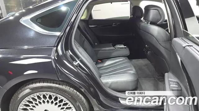 Genesis Electrified G80 2021 — Photo 11/20