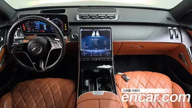 Mercedes-Benz S-Class 2022 — Photo 7/20
