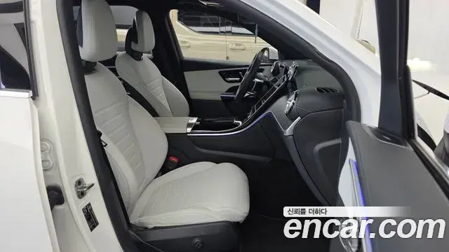 Mercedes-Benz GLC-Class 2023 — Фото 11/20