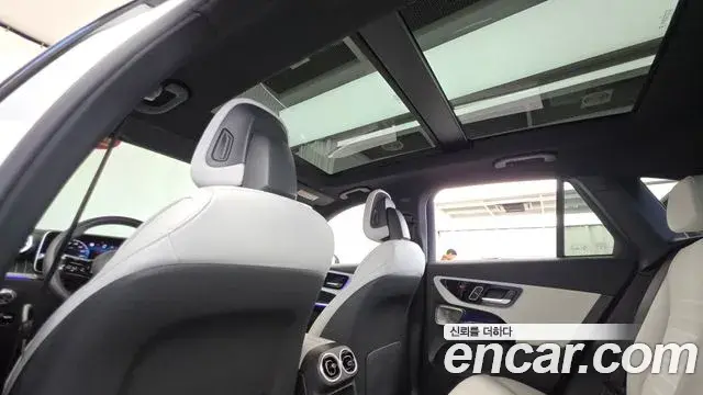Mercedes-Benz GLC-Class 2023 — Фото 18/20