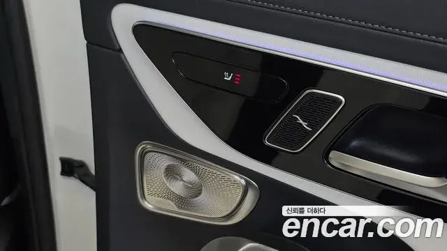 Mercedes-Benz GLC-Class 2023 — Фото 19/20