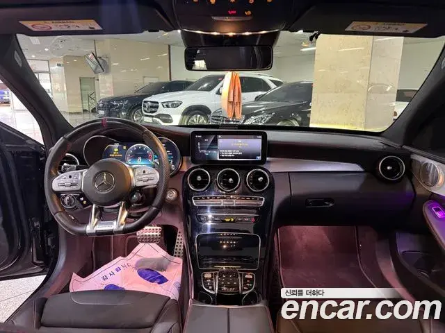 Mercedes-Benz C-Class 2020 — Photo 7/20