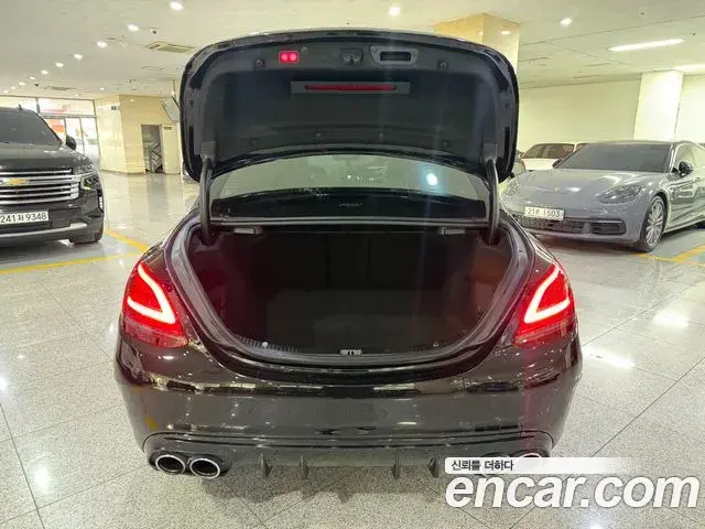 Mercedes-Benz C-Class 2020 — Photo 18/20